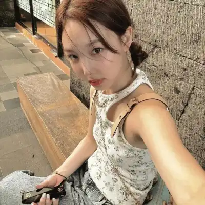 公奥婷